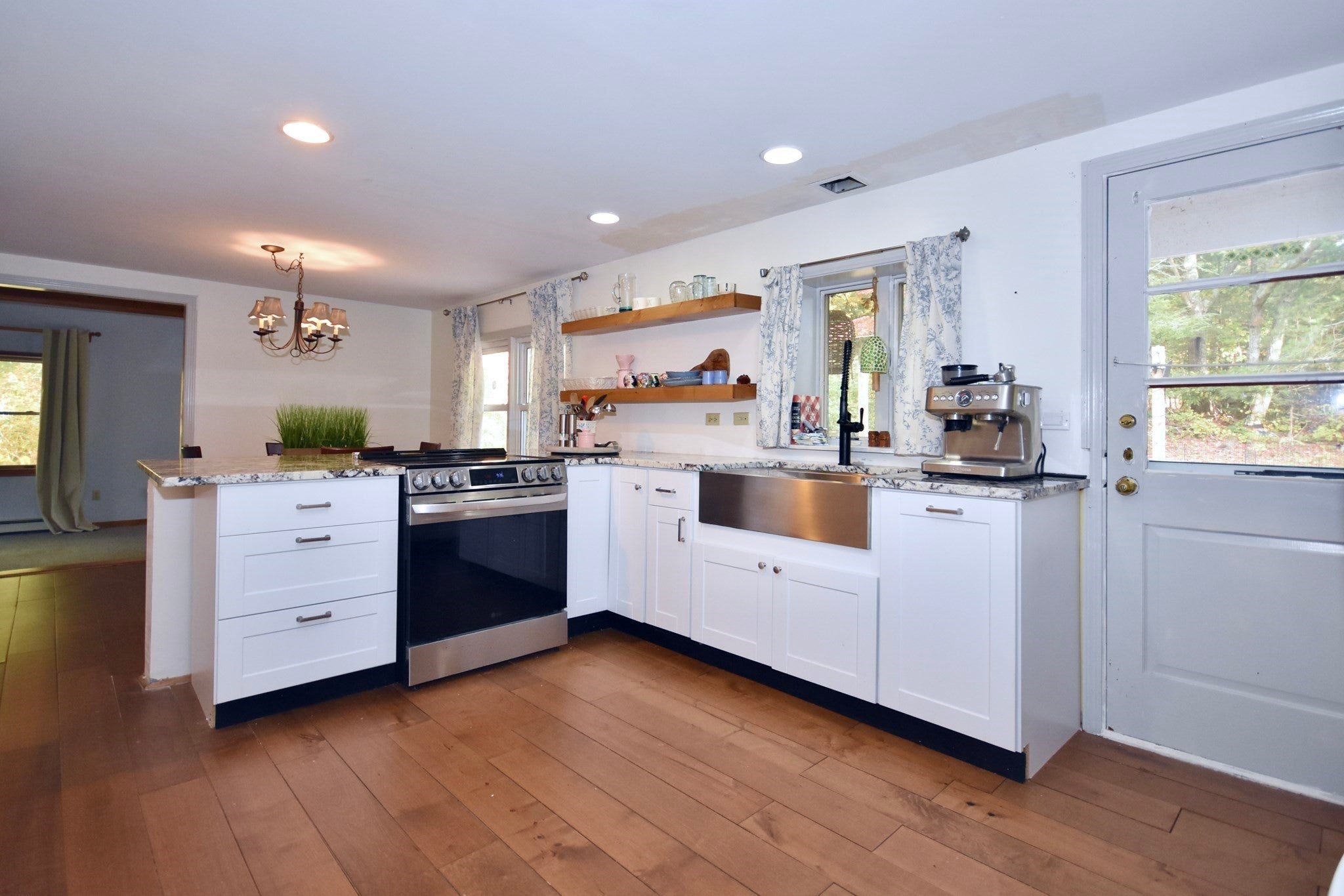 1104 Long Pond Rd, Plymouth, MA Photo #6