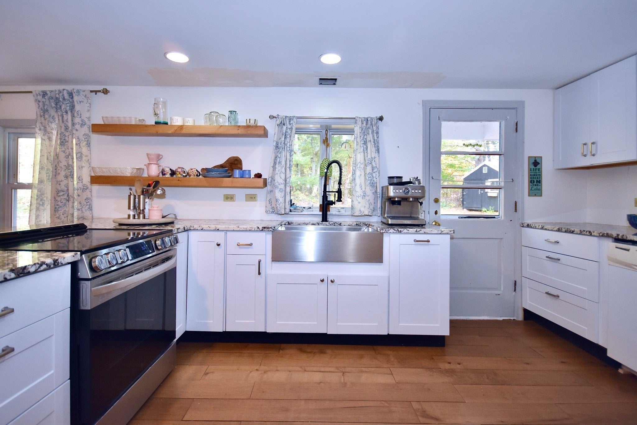 1104 Long Pond Rd, Plymouth, MA Photo #5
