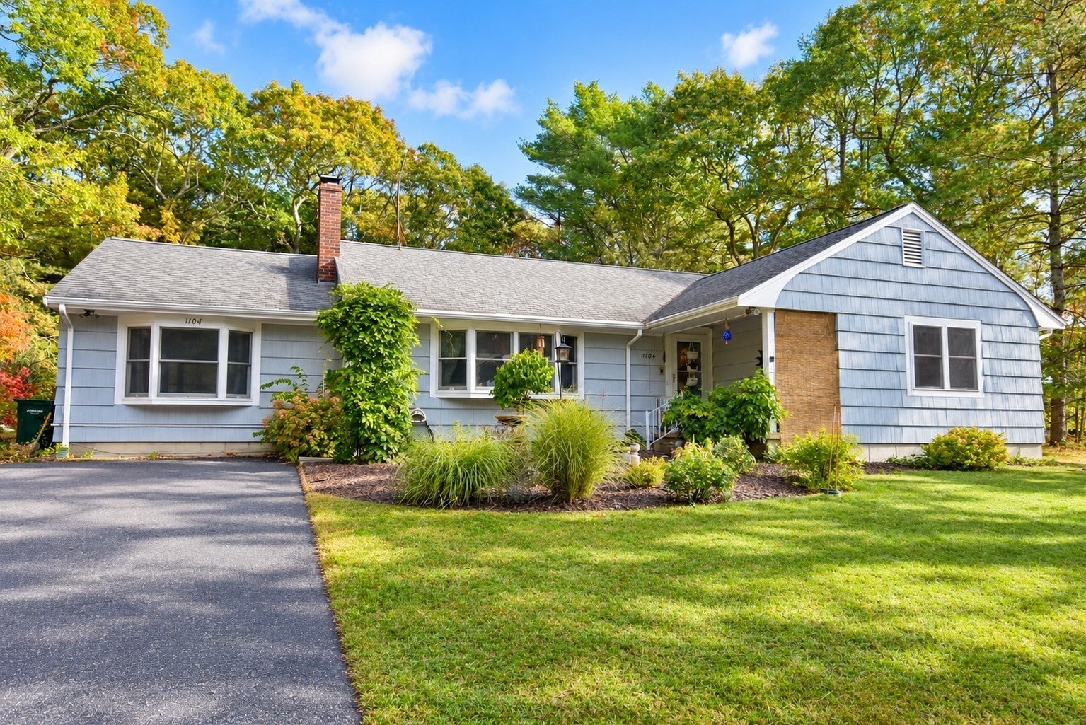 Photo of 1104 Long Pond Rd, Plymouth, MA