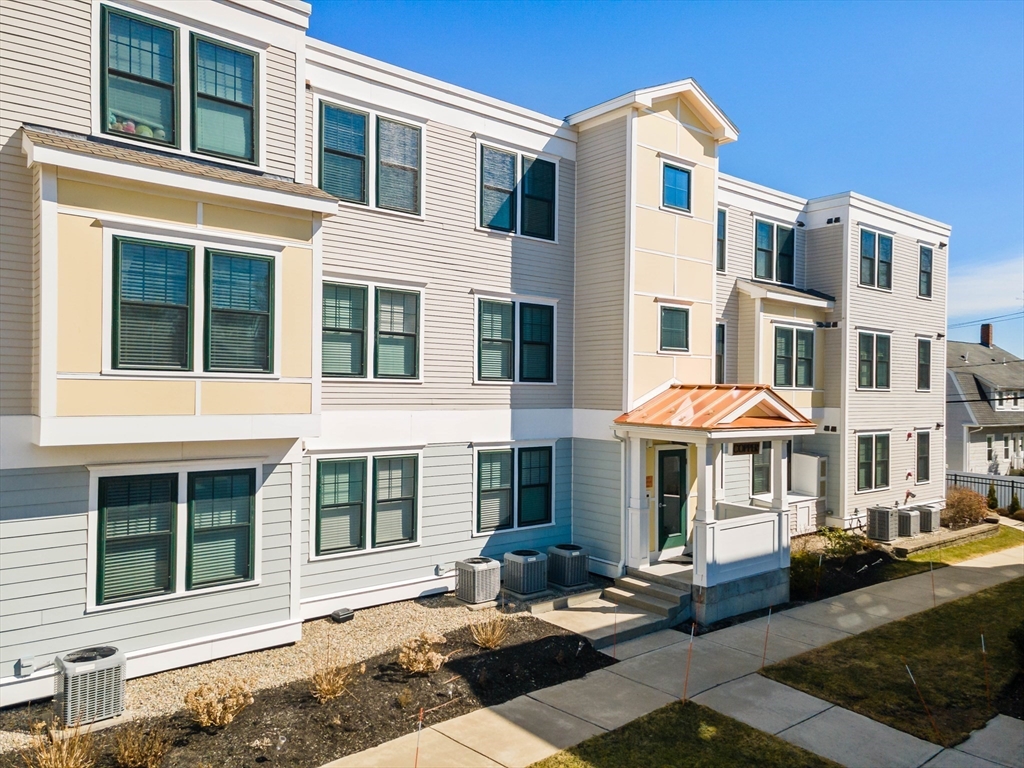 216 Water Street B306
