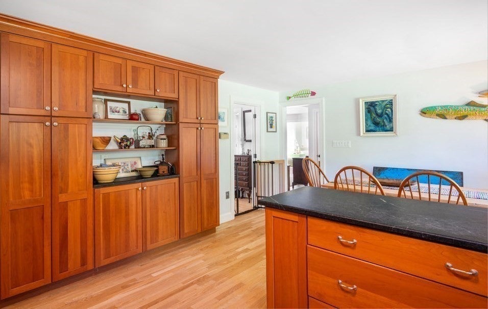 1 Elm Top Lane, Beverly, MA, 1 Elm Top Lane, Beverly, MA Photo #8