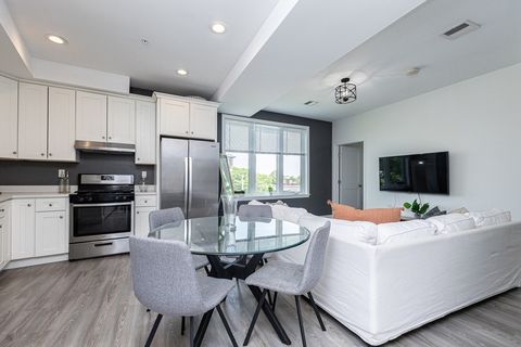 92-94 George St 203 Boston MA 02119