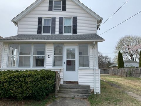 36 Devens St Springfield MA 01151