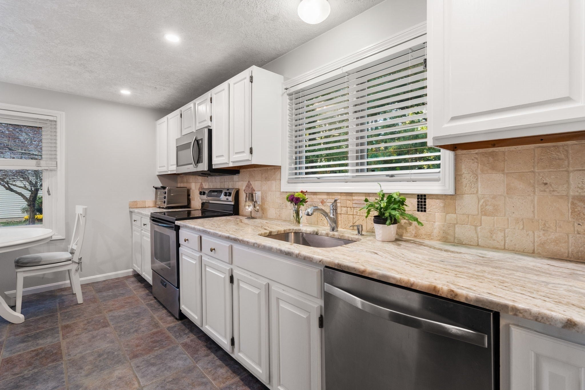 129 Stone Ridge Rd #129, Franklin, MA, 129 Stone Ridge Rd #129, Franklin, MA Photo #8