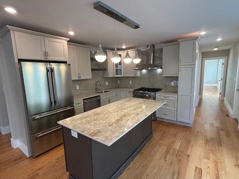 Photo of 17 Bond St #A, Somerville, MA 02145 (MLS # 73471626)