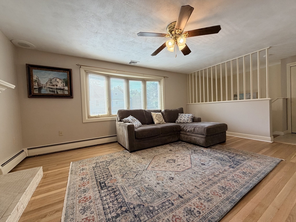 43 Deerfield Ave