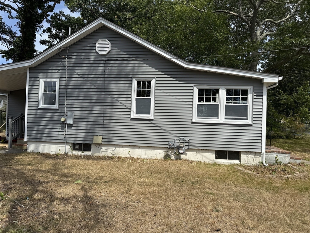 13 Fir St