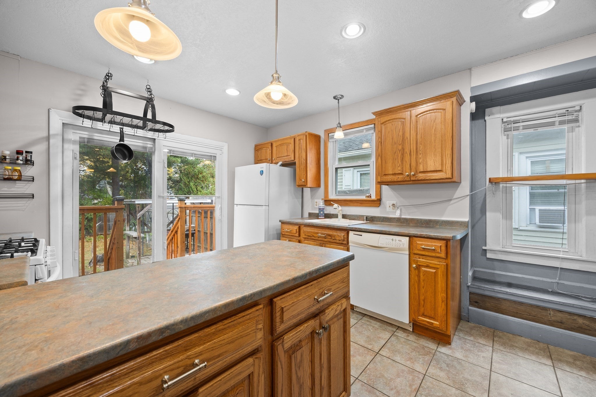 95 Alvin St, Springfield, MA, 95 Alvin St, Springfield, MA Photo #8