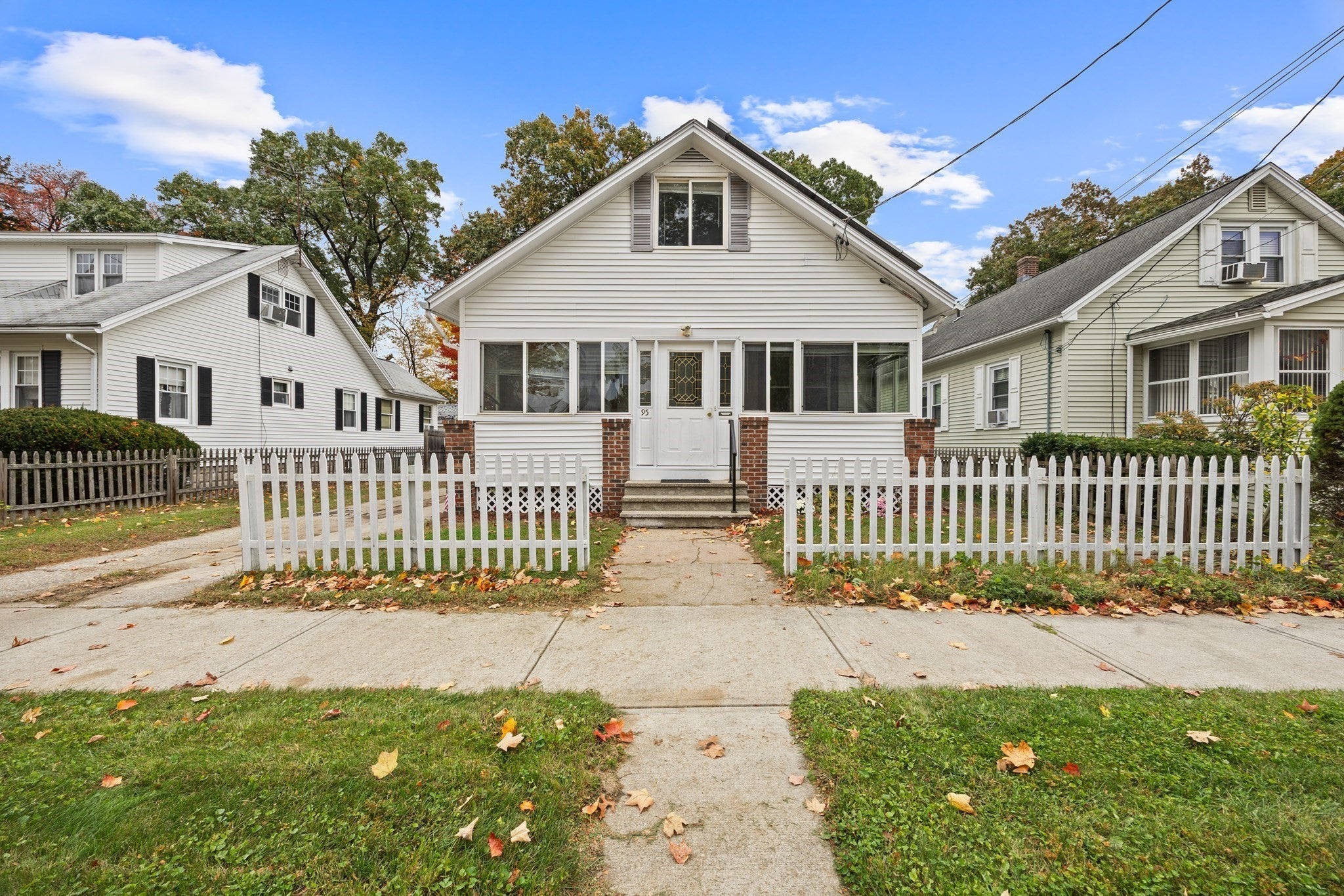 Photo of 95 Alvin St, Springfield, MA