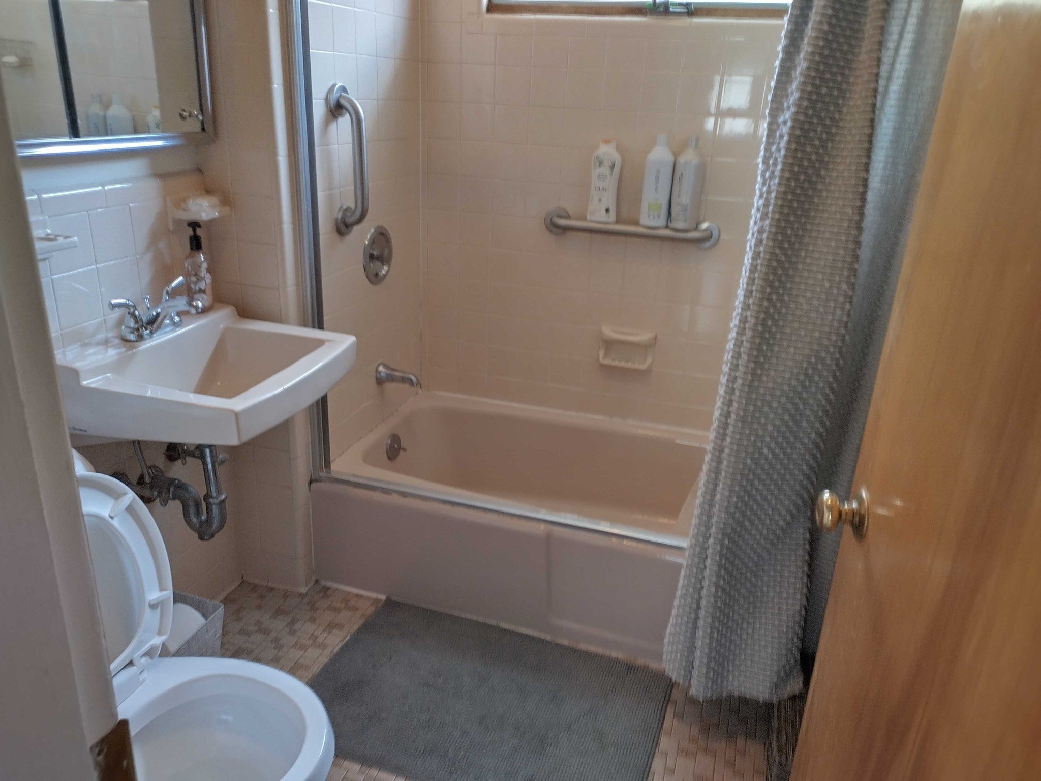 93 Bartlett Ave #2, Belmont, MA, 93 Bartlett Ave #2, Belmont, MA Photo #2