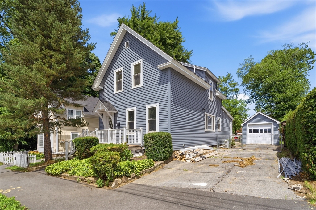 24 Marblehead St