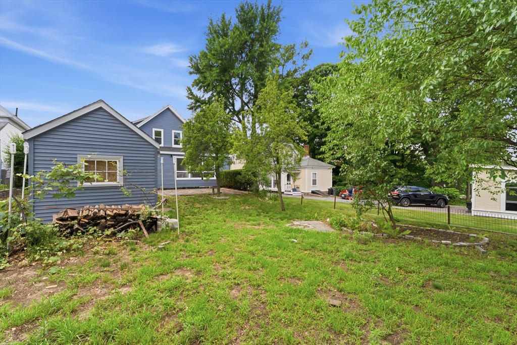 24 Marblehead St