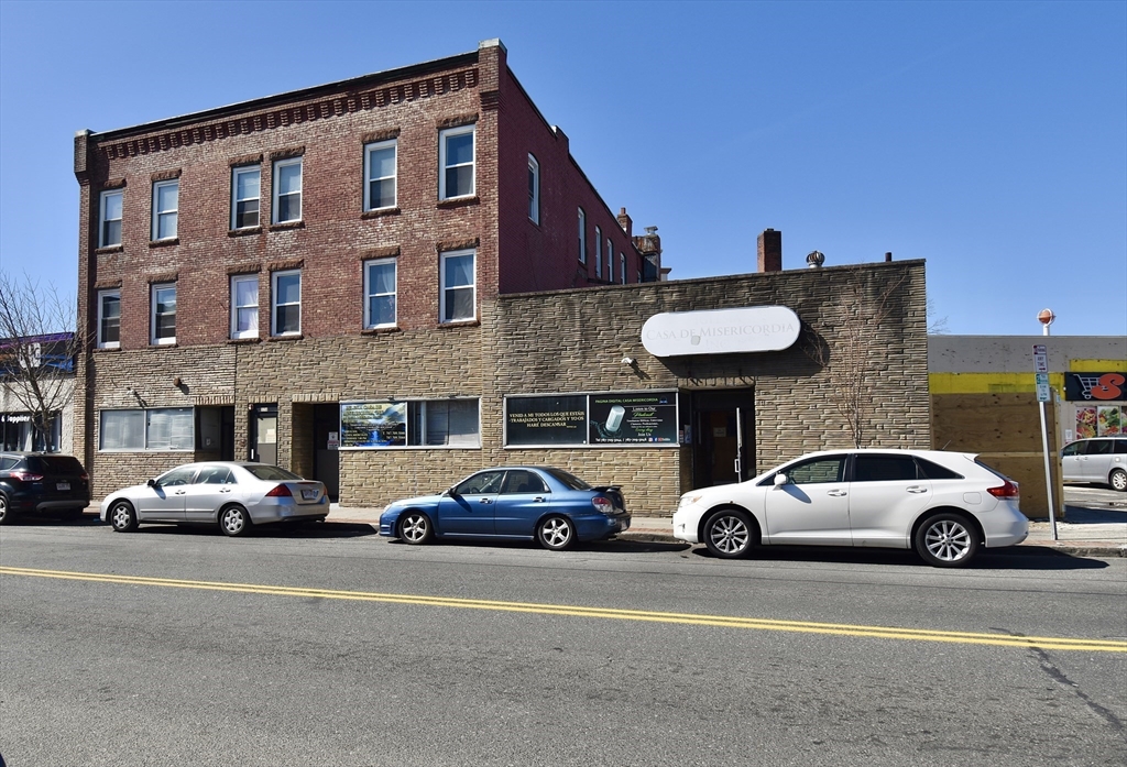 570-582 Main St