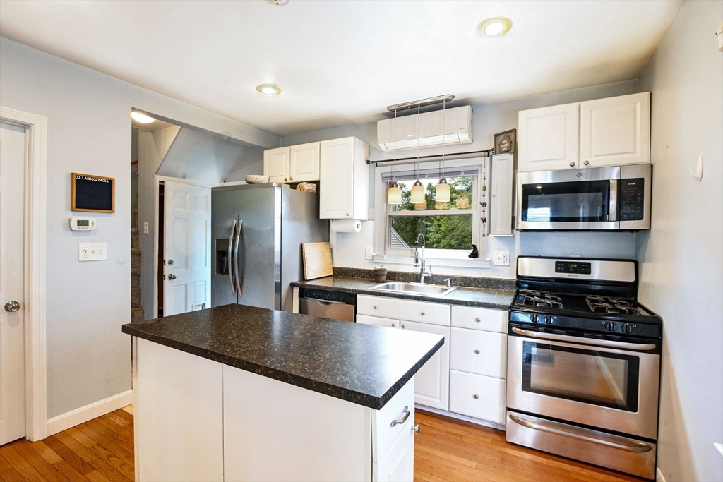 136 Field St, New Bedford, MA Photo #10