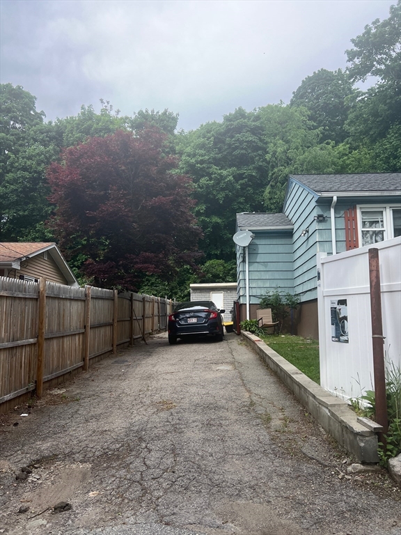 42 Warren Ave