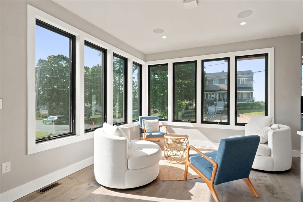 38 Nahant Ave