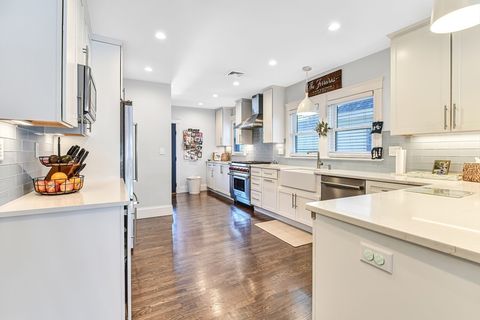 Photo of 58 Metropolitan Ave #2, Boston, MA 02131 (MLS # 73486465)