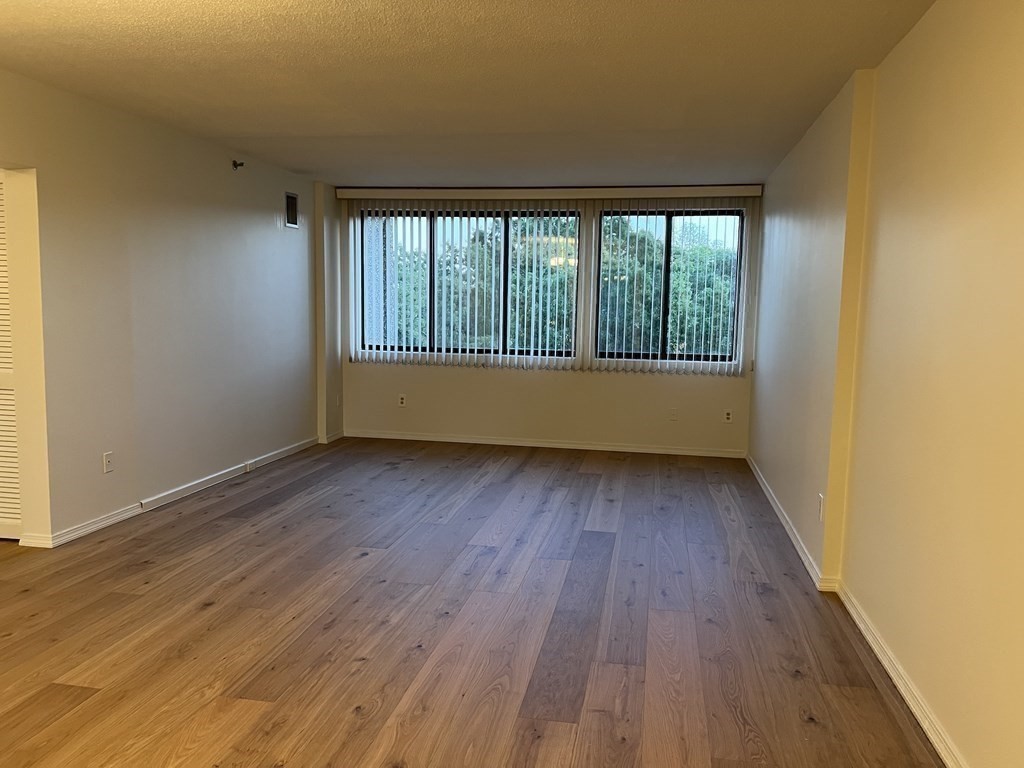 1731 Beacon 615