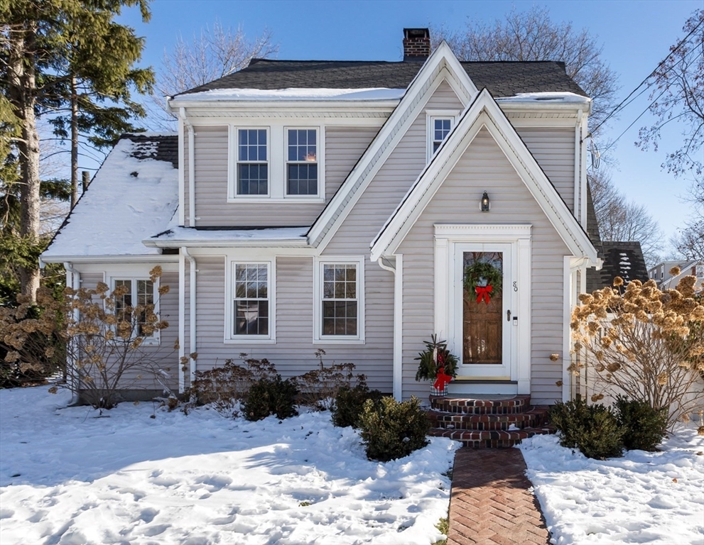 Westwood, Massachusetts 02090, United States, 3 Bedrooms Bedrooms, ,2 BathroomsBathrooms,Residential,Pending,102102