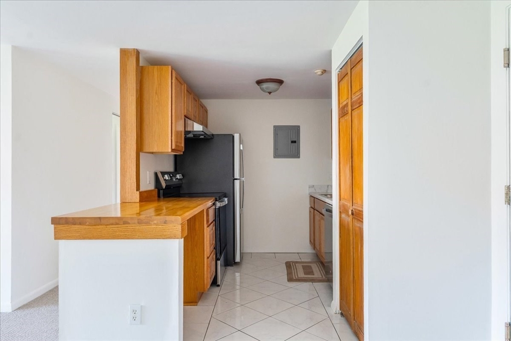 135 Grove St 120