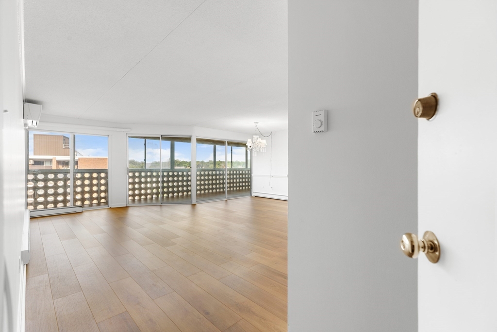 53 Melrose Street 7F