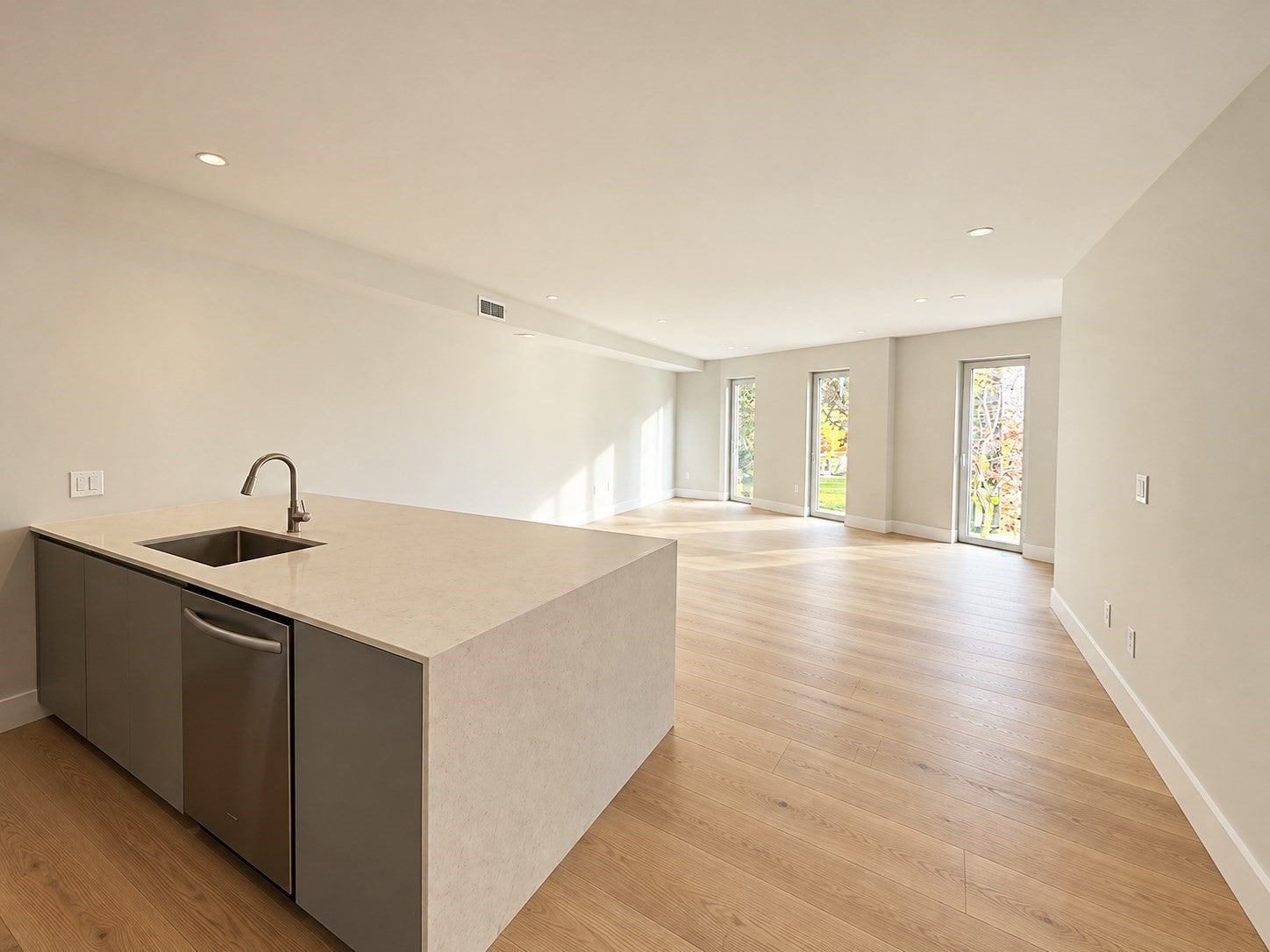 Photo of 27 Kenilworth St, Boston, MA