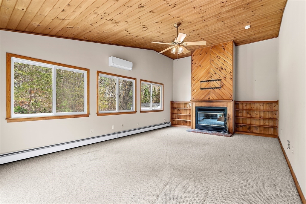 12 Helen Drive