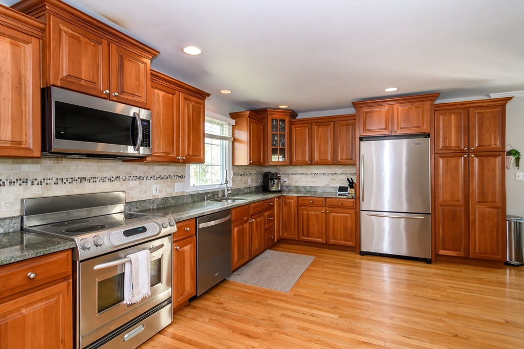 7 Westview Ave 7
