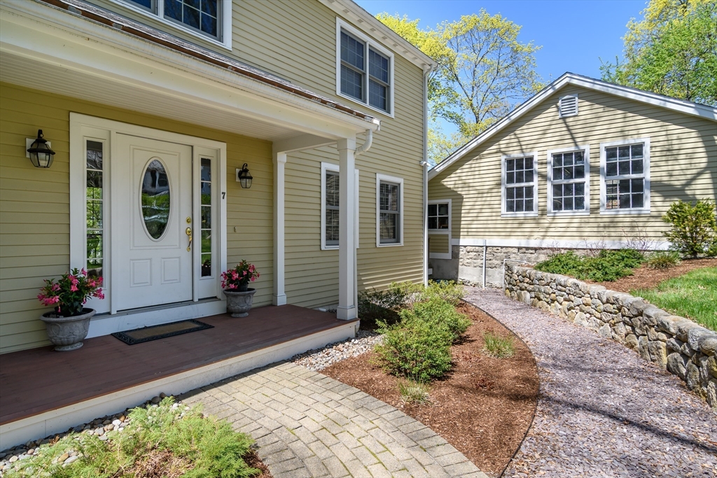 7 Westview Ave 7