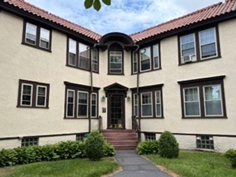 Photo of 98 1/2 Main Street #E, Andover, MA 01810 (MLS # 73527705)