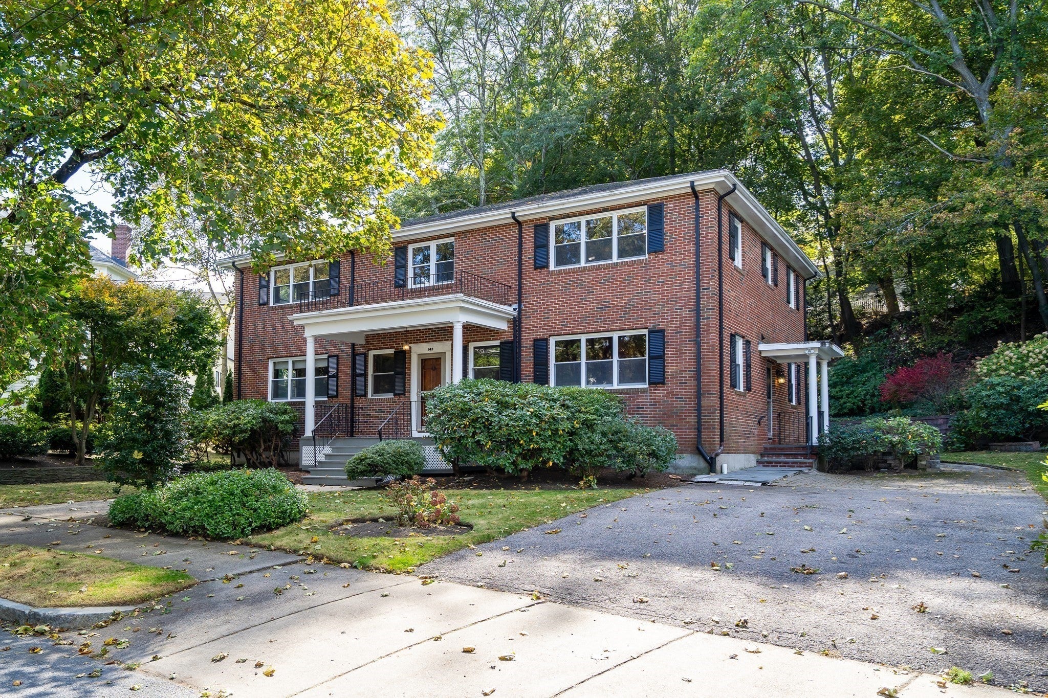 143 Withington Rd