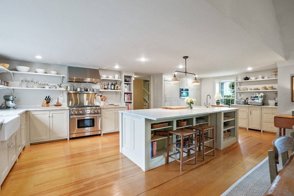 173 Powder Point Ave