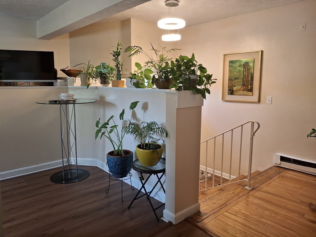 217-221 Highland Ave 1st level