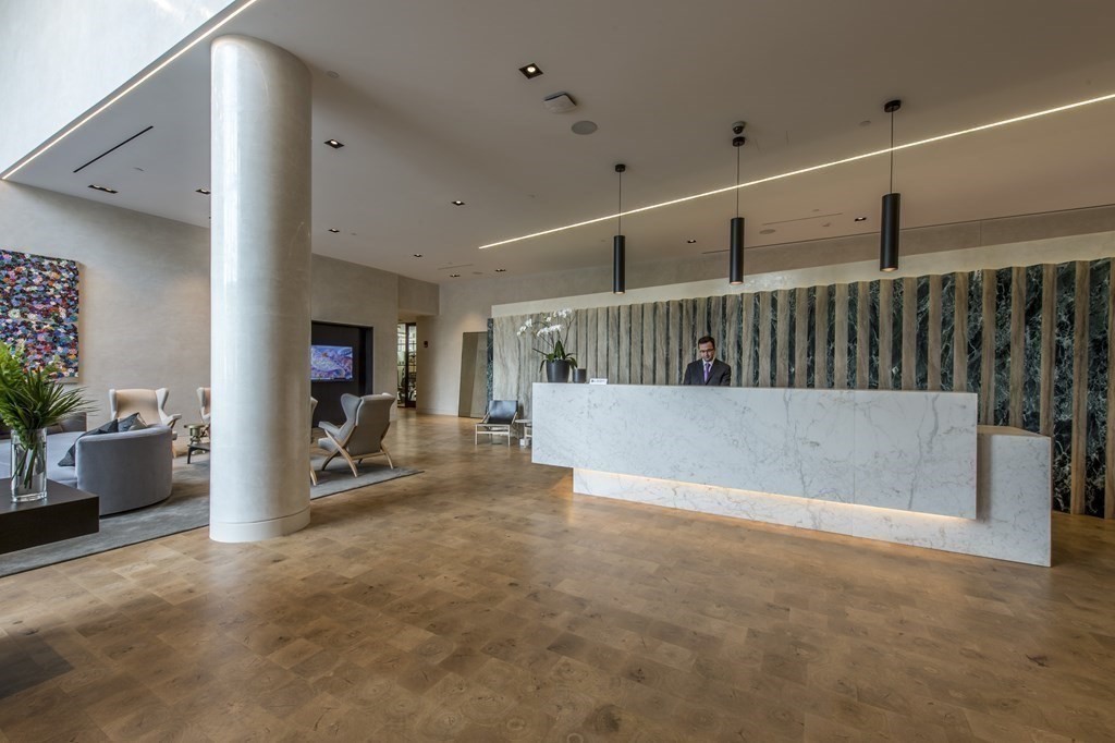 1282 Boylston St 829