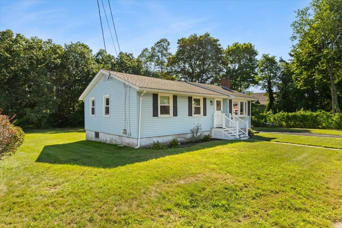 109 Lincoln Rd, Rockland, MA Photo #4