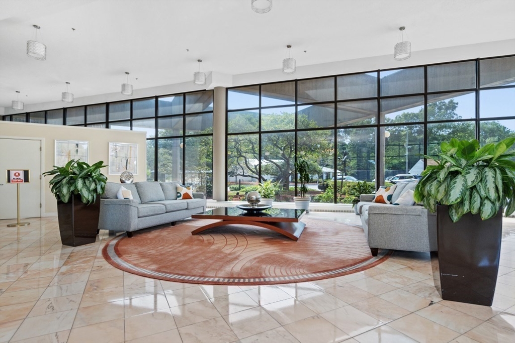 250 Hammond Pond Parkway 707S