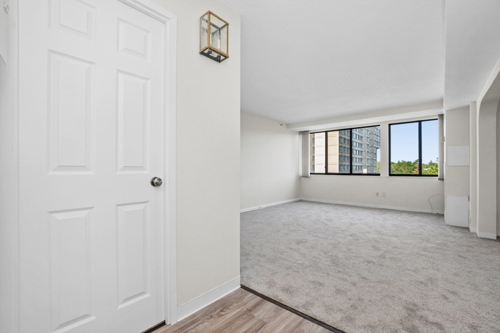 250 Hammond Pond Parkway 707S