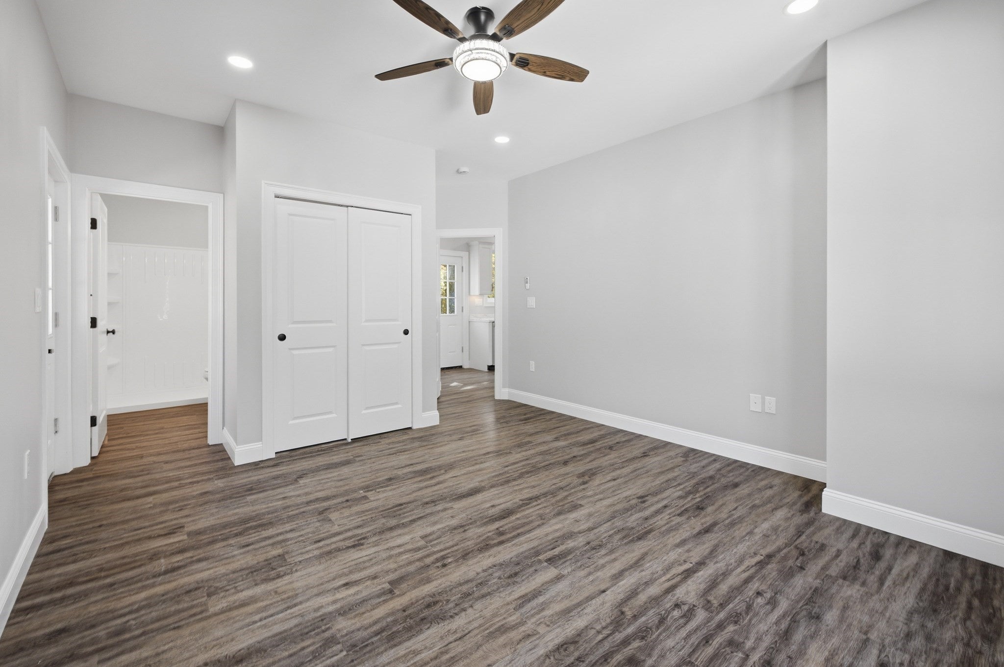 44A Topsfield Cir, Shrewsbury, MA Photo #8