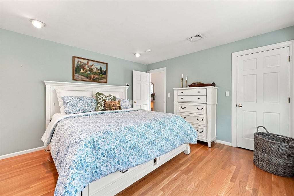26 Concord Rd, Acton, MA, 26 Concord Rd, Acton, MA Photo #8