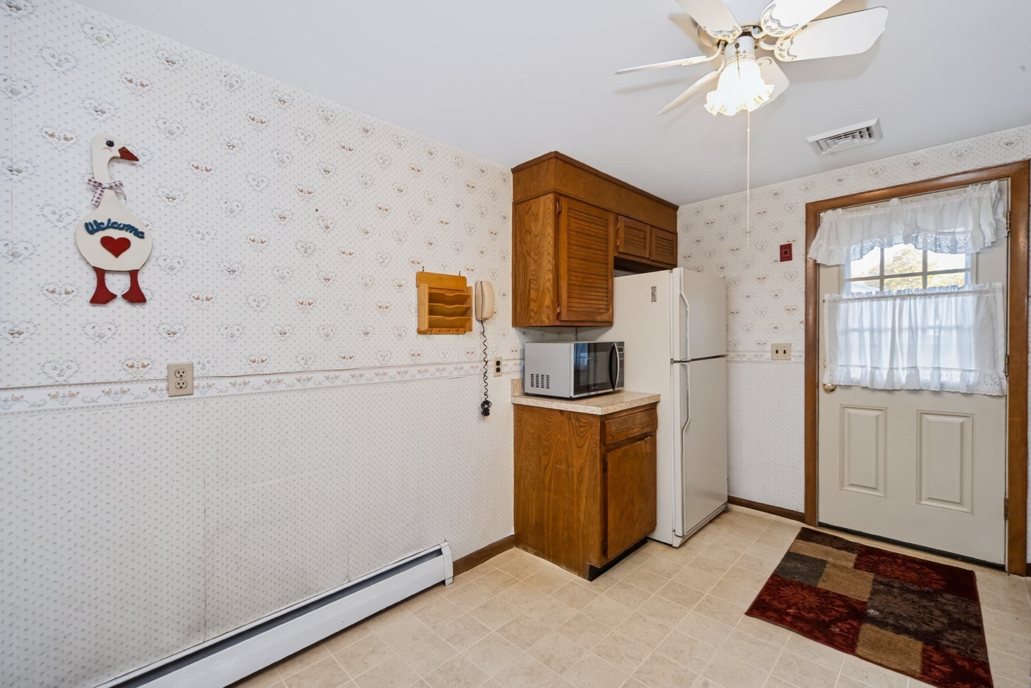 18 Meadow Ln, Lunenburg, MA, 18 Meadow Ln, Lunenburg, MA Photo #3