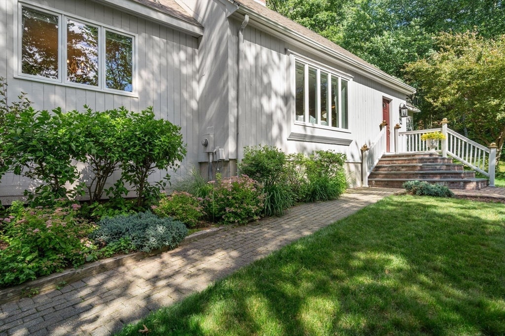 25 Greenwood East Lane