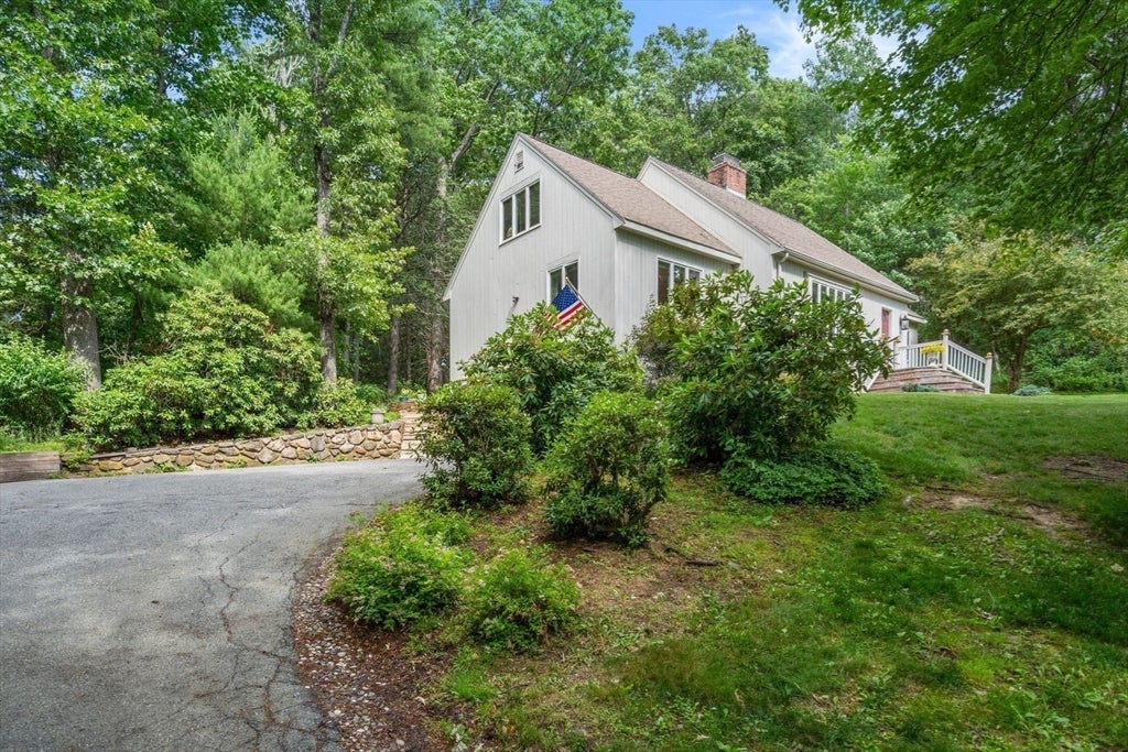 25 Greenwood East Lane