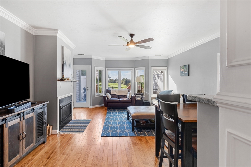 20 Westcliff Dr 20