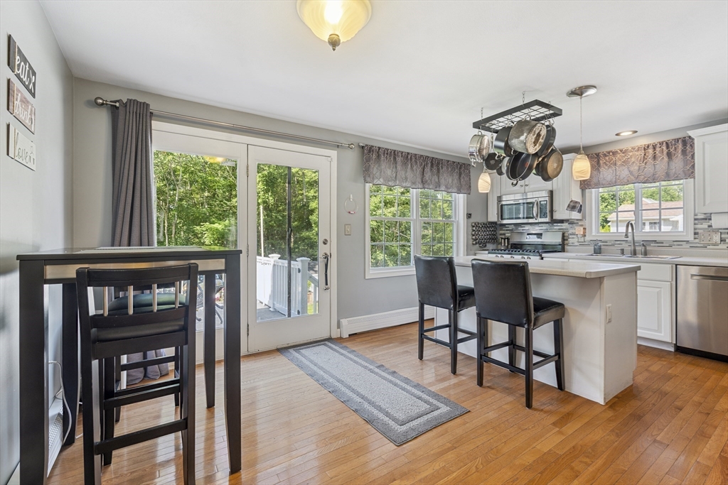 Methuen, Massachusetts 01844, United States, 4 Bedrooms Bedrooms, ,3 BathroomsBathrooms,Residential,Active,167349