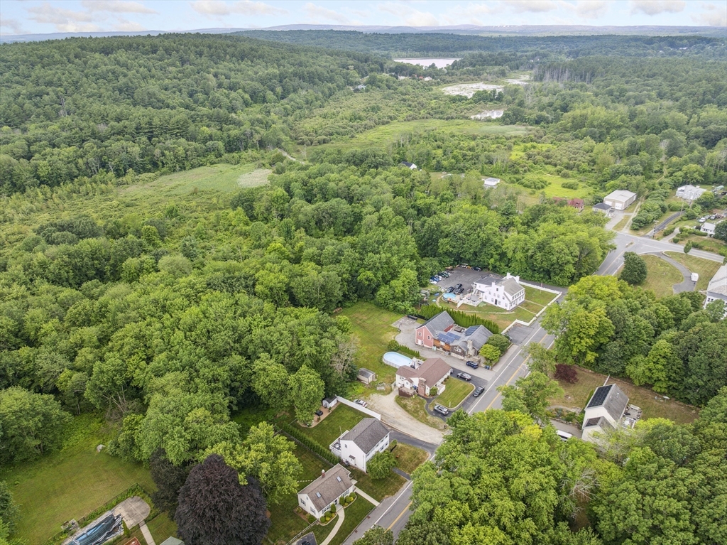 Methuen, Massachusetts 01844, United States, 4 Bedrooms Bedrooms, ,3 BathroomsBathrooms,Residential,Active,167349