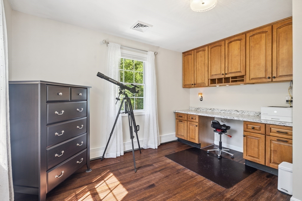 Methuen, Massachusetts 01844, United States, 4 Bedrooms Bedrooms, ,3 BathroomsBathrooms,Residential,Active,167349