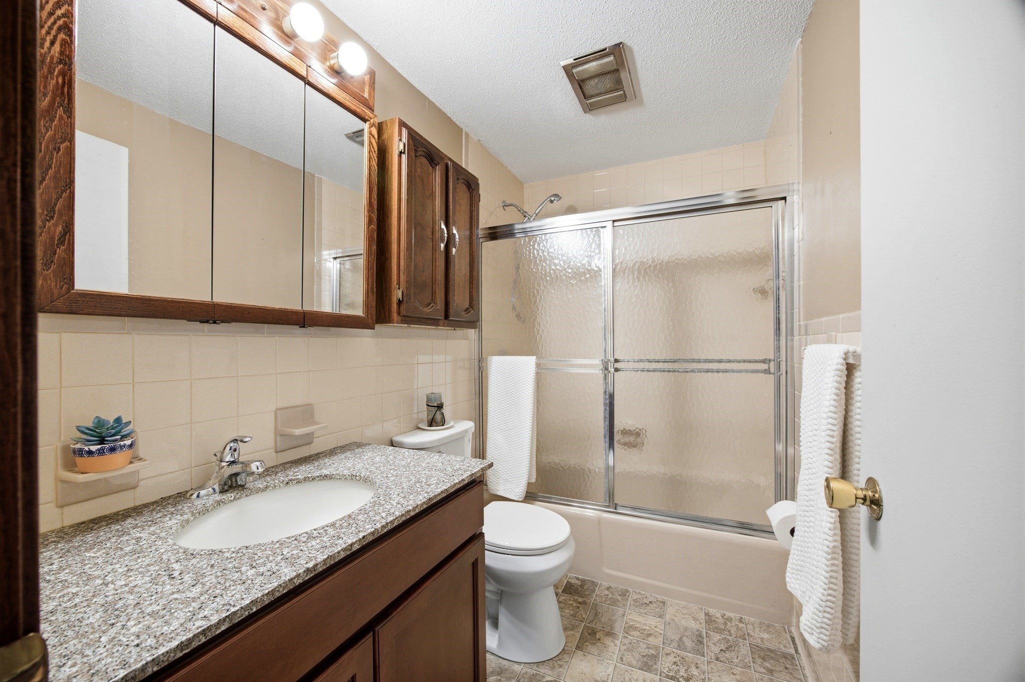 35 Corey Colonial #35, Agawam, MA, 35 Corey Colonial #35, Agawam, MA Photo #19