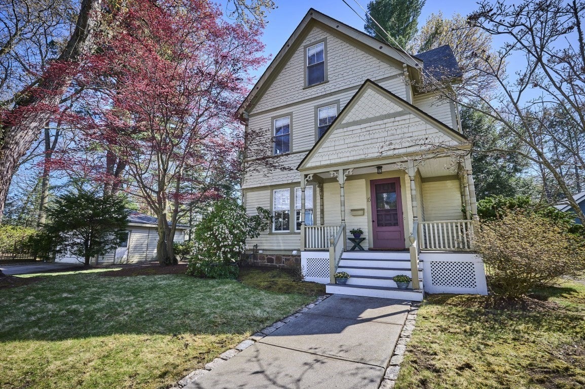 16 Harrison St, Newton MA 02461