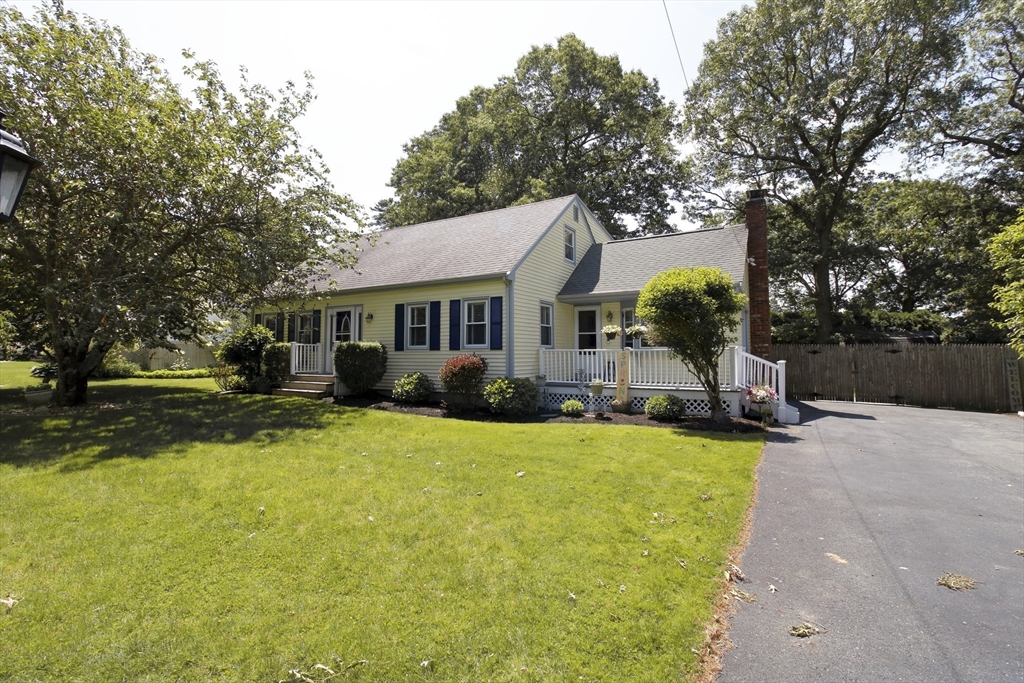 6 Jeffrey Ln