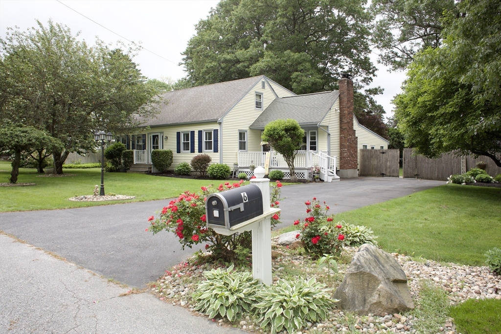 6 Jeffrey Ln